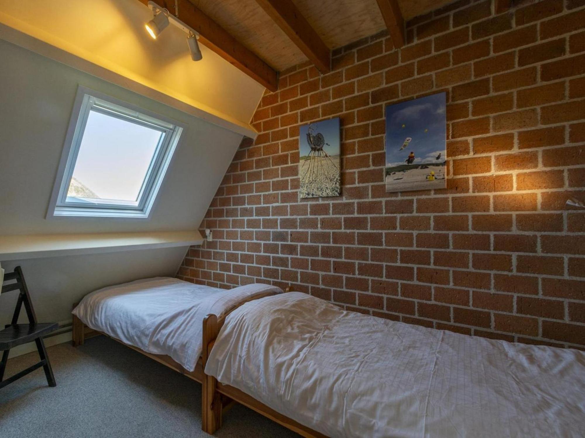 Cozy Holiday Home With Lawn カラントスウオーフ エクステリア 写真
