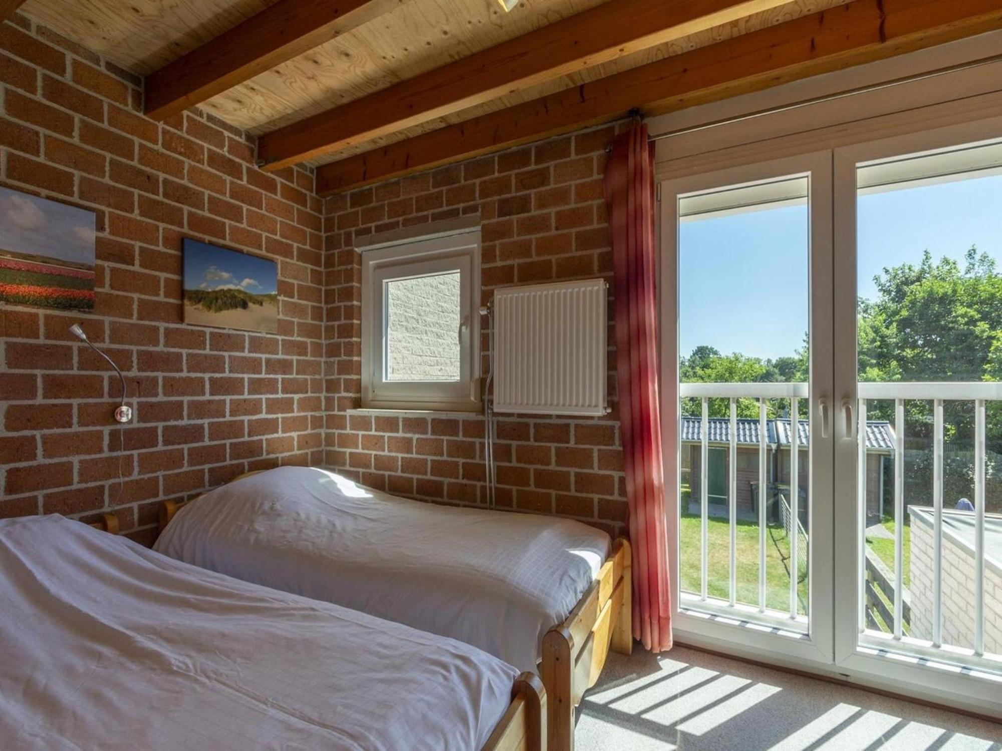 Cozy Holiday Home With Lawn カラントスウオーフ エクステリア 写真